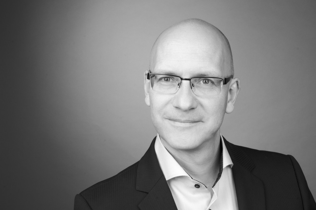 Jörg Peter Urbach Kommunikationsexperte und Journalist